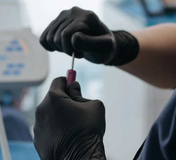 Glove - Image 4